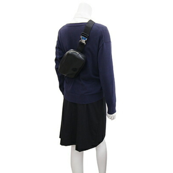 MONCLER Waist Bag G209P5M70200 Black Leather Pouch Body Men's Women's - Picture 8 of 8